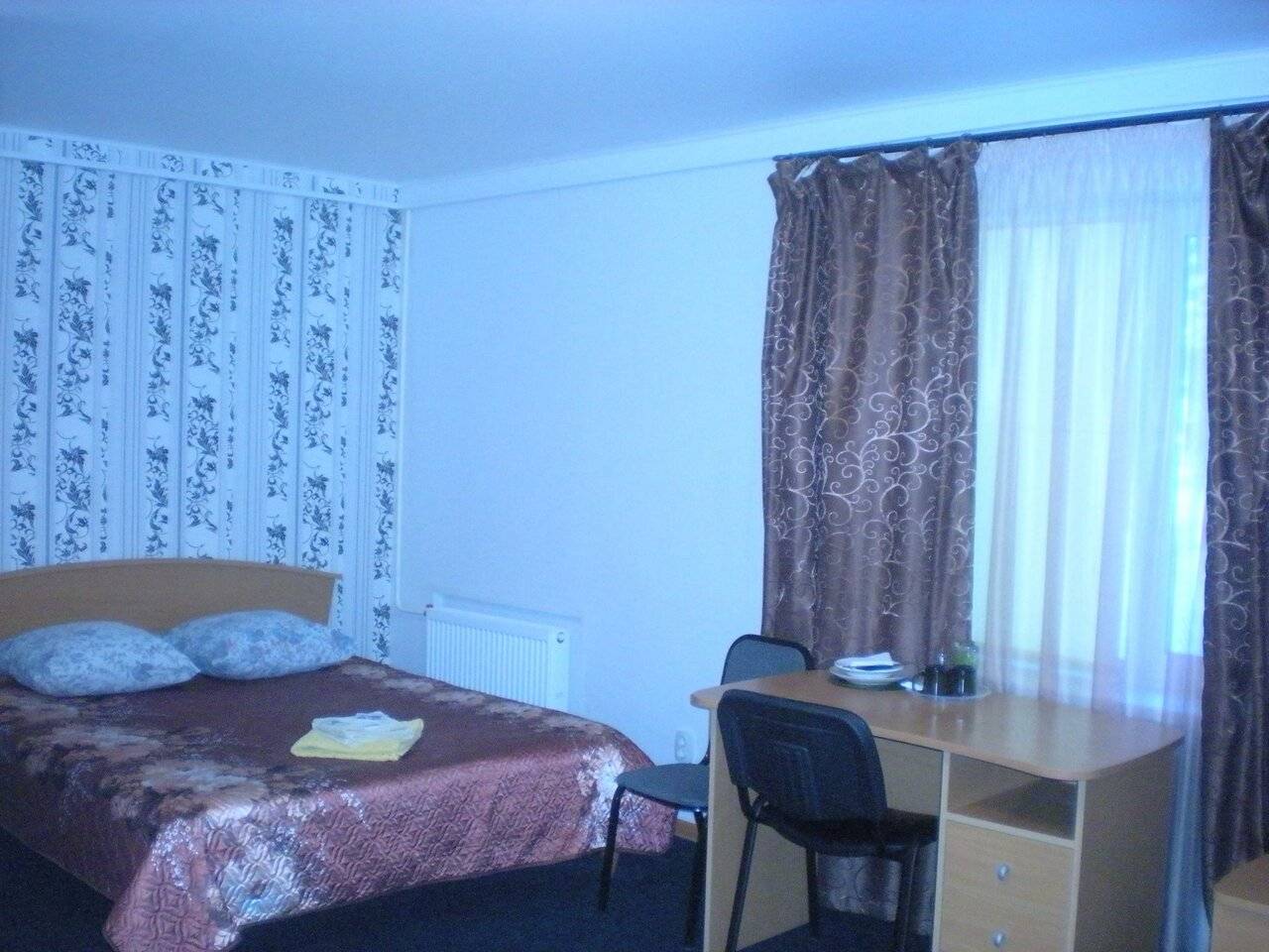 Фотографии номера Номер полулюкс в Гостинице Сибирячка Стрежевой